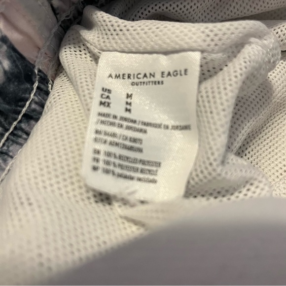 Men’s Swim Trunks Size Medium, by American Eagle, Pink Blue and White Sunset - Picture 4 of 5